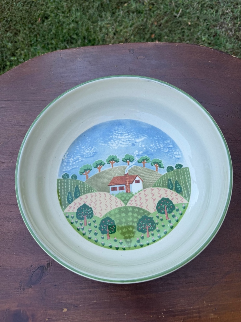 Vintage Country Cottage Stoneware Bowl